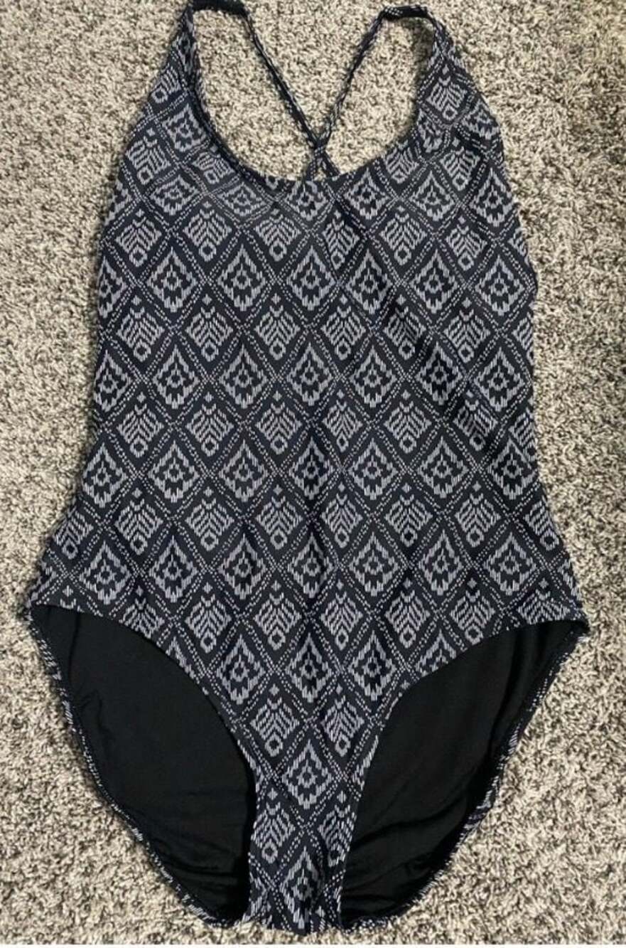 Gap Geometric Diamond Print Criss-Cross Back One-Piece Swimsuit Size L